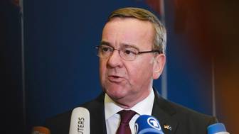 Писториус признал, что НАТО не смогут перечить США по вопросу Гренландии