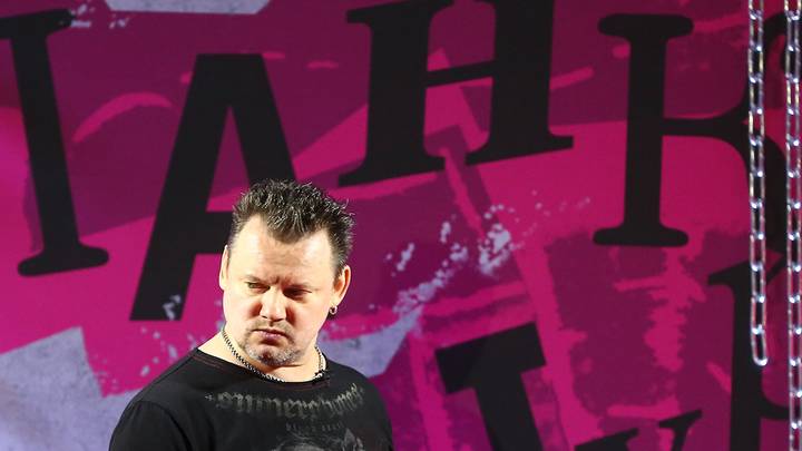 Один из двух фронтменов и вокалистов панк-рок-группы «Король и Шут» Андрей Князев