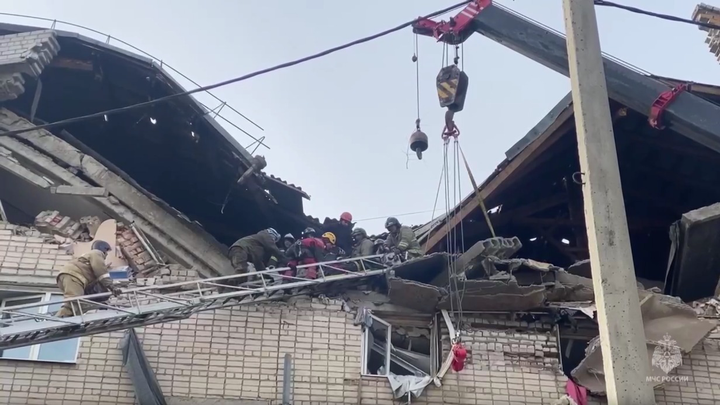 Число пострадавших при взрыве газа в Чите выросло до семи Число пострадавших при взрыве газа в Чите выросло до семи