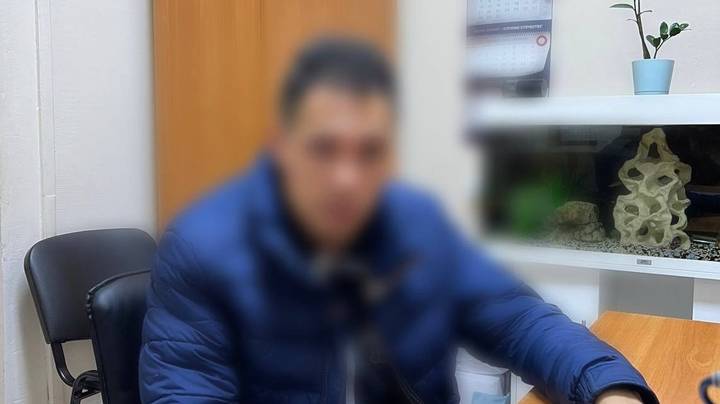 Избившего пенсионерку в центре Москвы мужчину доставили в СК