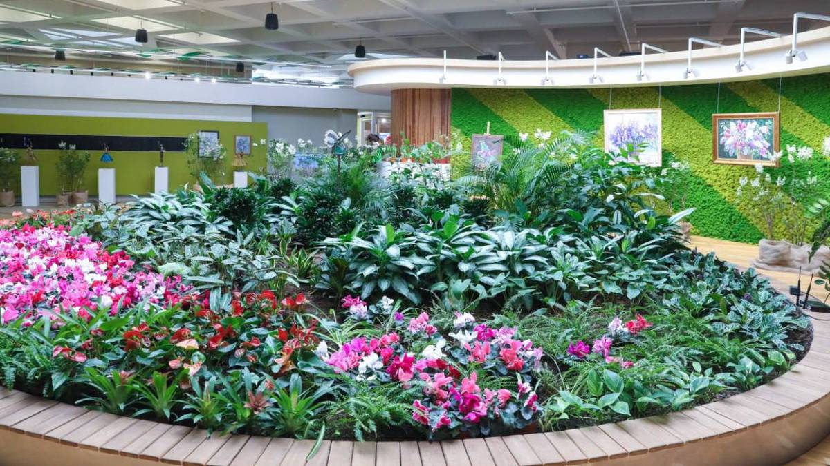 Выставка акварельных цветов откроется в экоцентре «Цветоводство»