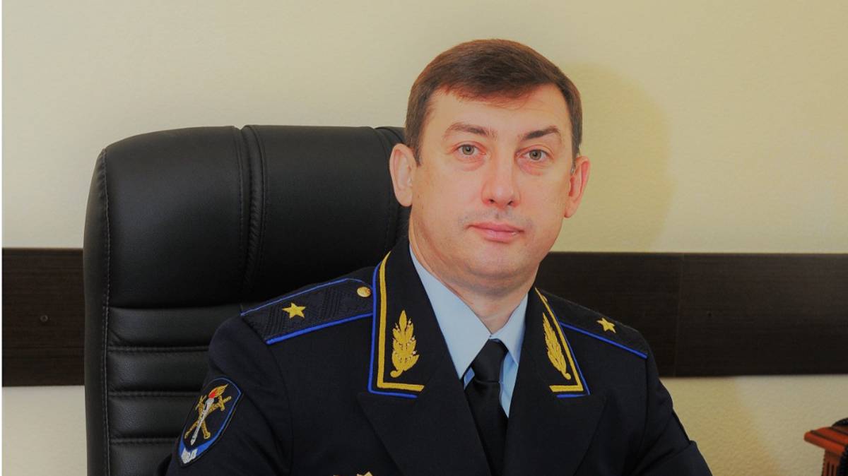 «Главное оружие — это ручка»: генерал-майор Городков рассказал о работе следователя МВД