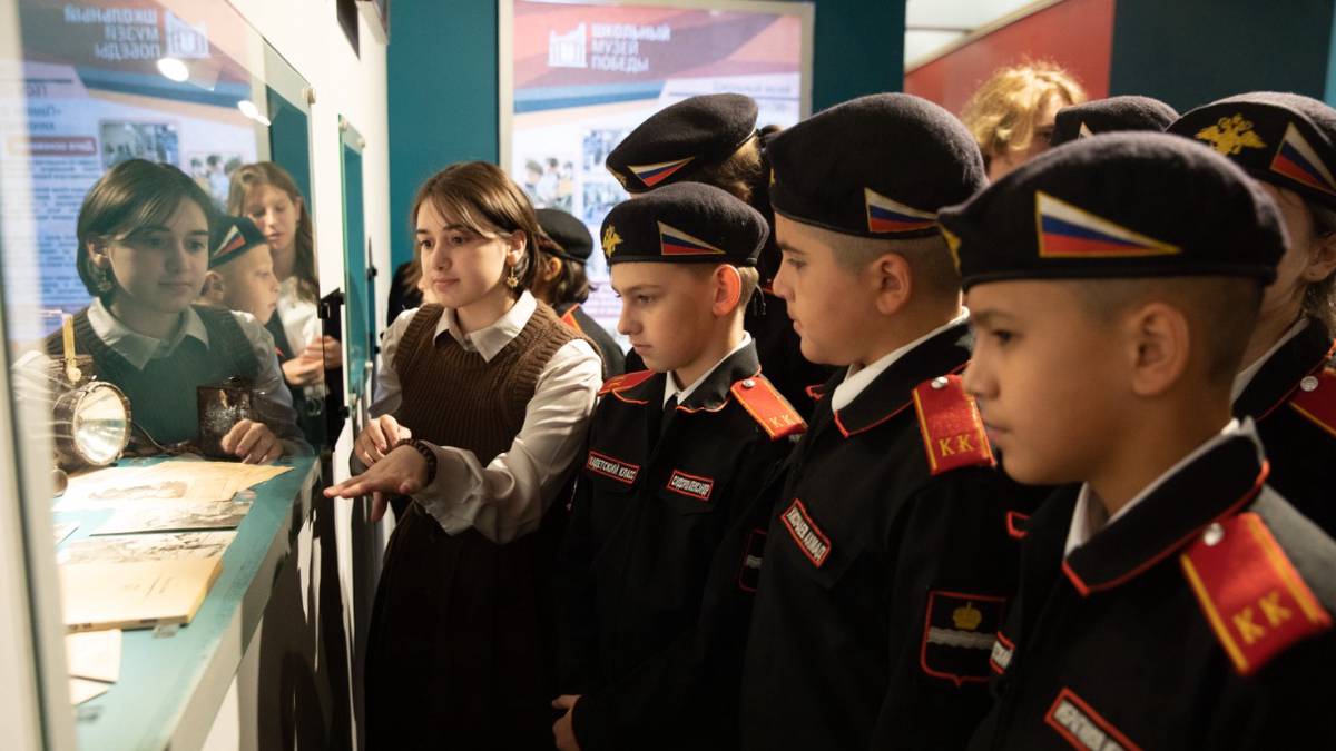 Четыре школьных музея откроют выставку в Музее Победы к 9 мая