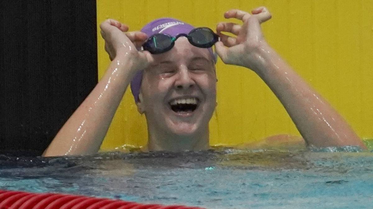 Пловчиха Чикунова обновила мировой рекорд на дистанции 200 метров