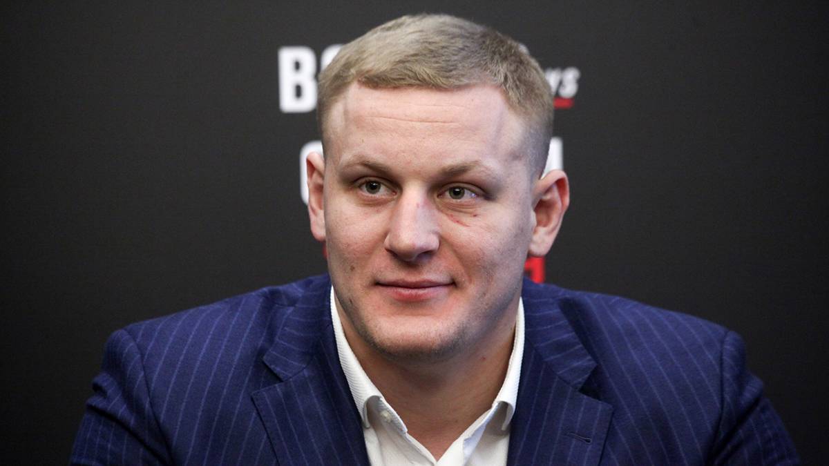Сергей Павлович оттолкнул Александра Волкова после поражения на турнире UFC