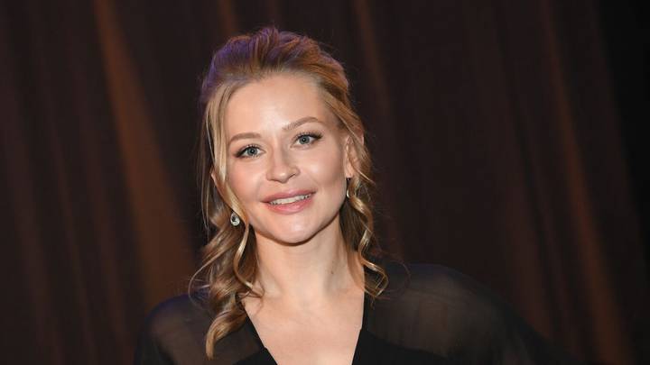 Моншадағы жалаңаш сурет Бейкүнә сәбидің порно видеосы