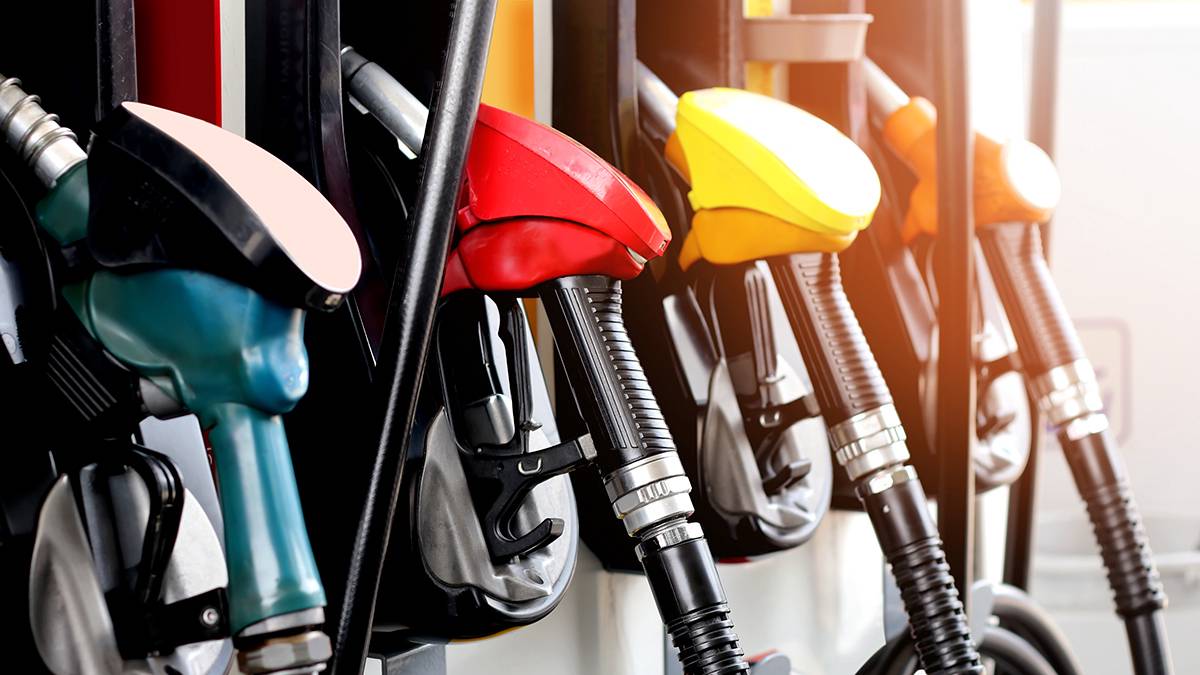Цены на бензин Аи-92 и Аи-95 по итогам торгов 21 июля установили новые рекорды