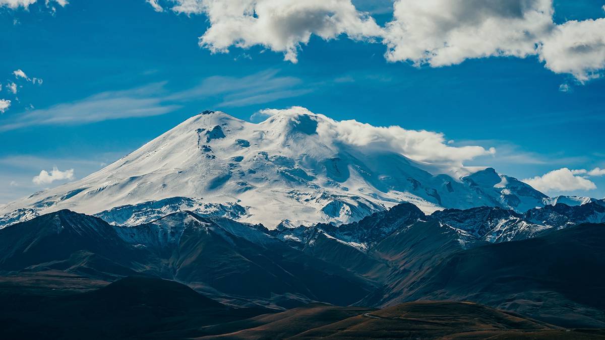 Спасатели обнаружили пострадавших альпинистов с перевала в Северной Осетии
