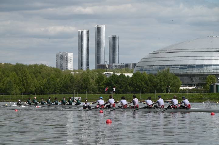 «Серебряная ладья»: 90-я эстафета по академической гребле на приз «Вечерней Москвы» прошла в День Победы