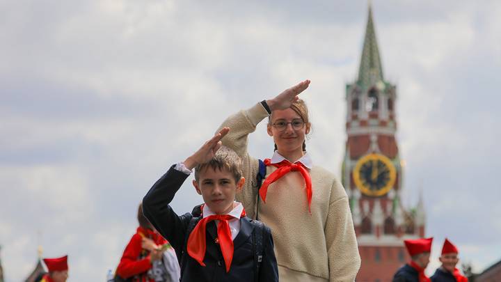 Всем ребятам пример: 19 мая — День Пионерии