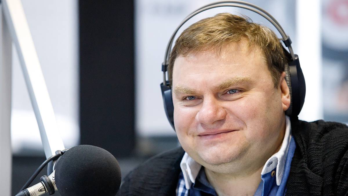 Брекфаст шоу ютуб сегодня плющев прямой эфир. Плющев. Breakfast show Плющев