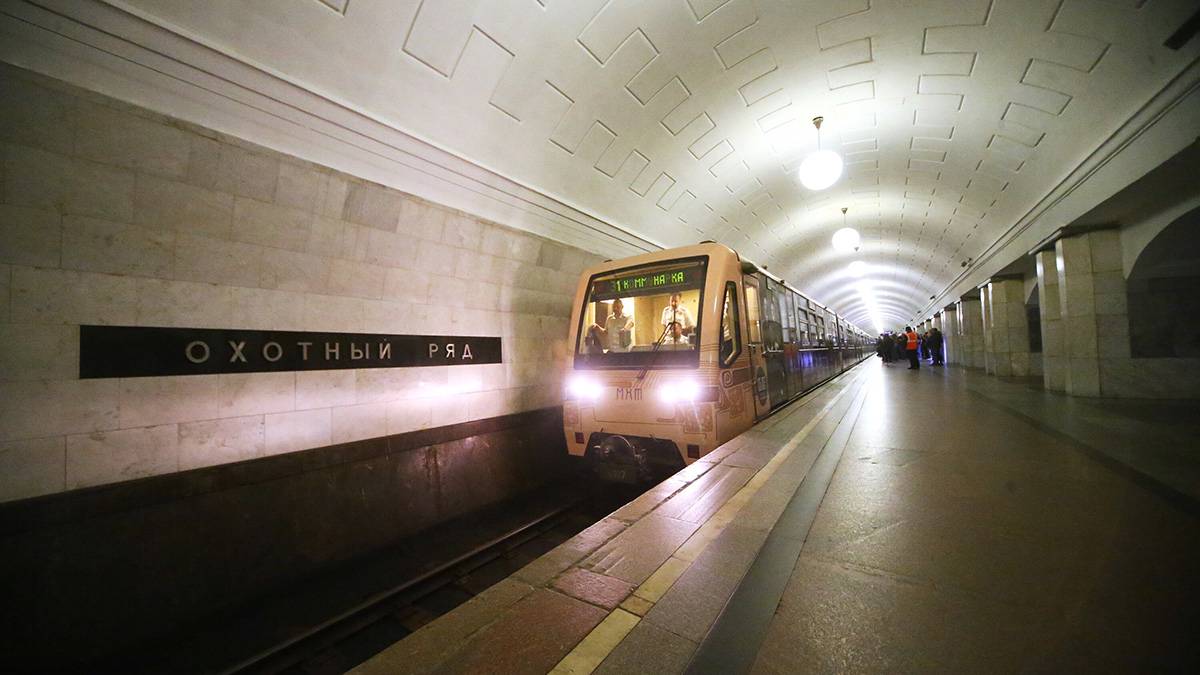 Интервалы движения поездов на Сокольнической линии метро временно увеличили 