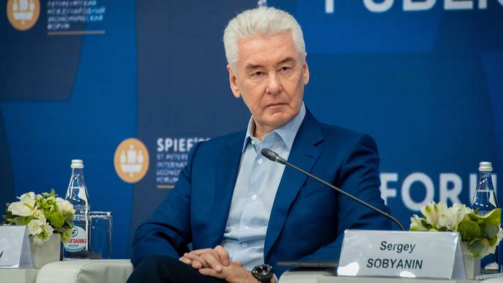 Собянин: 99 деловых объектов возведут в Москве по программе стимулирования создания рабочих мест Собянин: 99 деловых объектов возведут в Москве по программе стимулирования создания рабочих мест