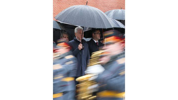 На церемонии возложения цветов и венков к Могиле Неизвестного Солдата, 2017 год / Фото: Артем Геодакян / ТАСС