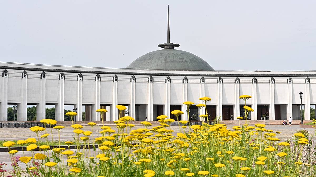 Площадки Росгвардии и МЧС откроются в выходные у Музея Победы