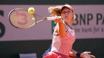 Мирра Андреева сыграет с Дианой Шнайдер за выход в финал турнира в Аделаиде