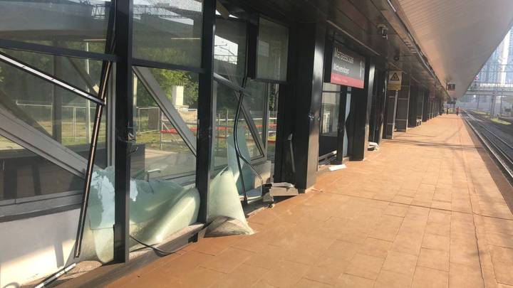 Прокуратура проводит проверку по факту повреждения платформы на станции Матвеевская Прокуратура проводит проверку по факту повреждения платформы на станции Матвеевская