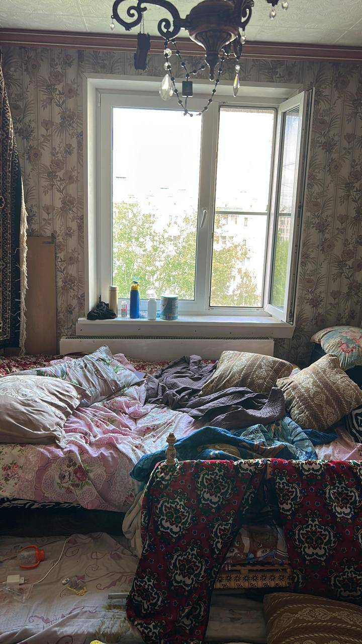 Двухлетний мальчик выпал из окна девятого этажа на Шоссейной улице в Москве