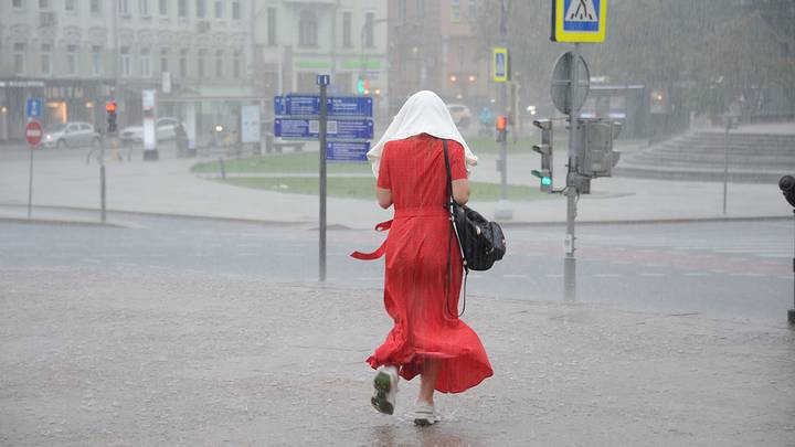 Ливень в Москве / Фото: Пелагия Замятина / Вечерняя Москва