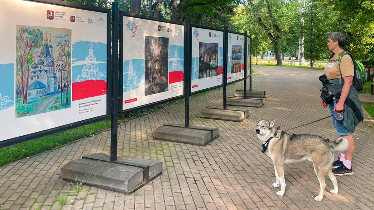 Выставка с рисунками победителей конкурса «Наследие моего района» открылась  в «Сокольниках»