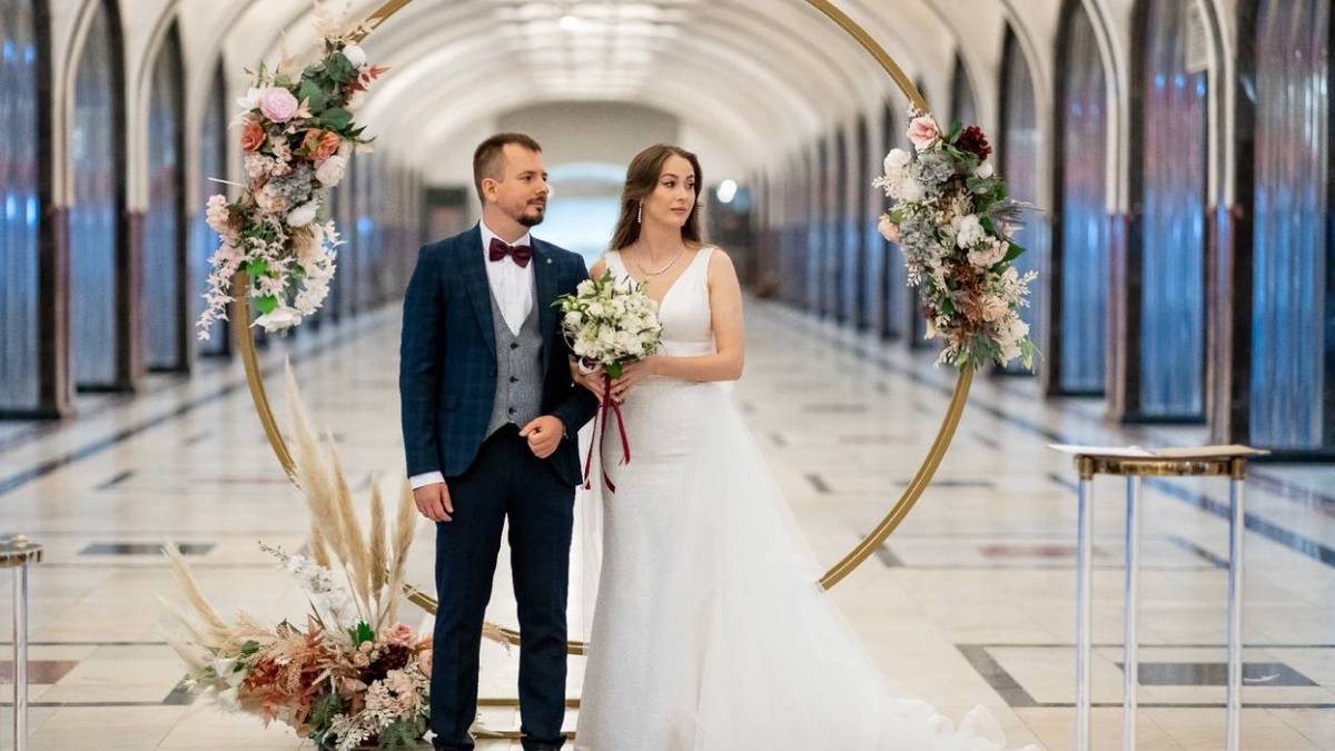 Браки на станции метро «Маяковская» этим летом заключили 11 пар