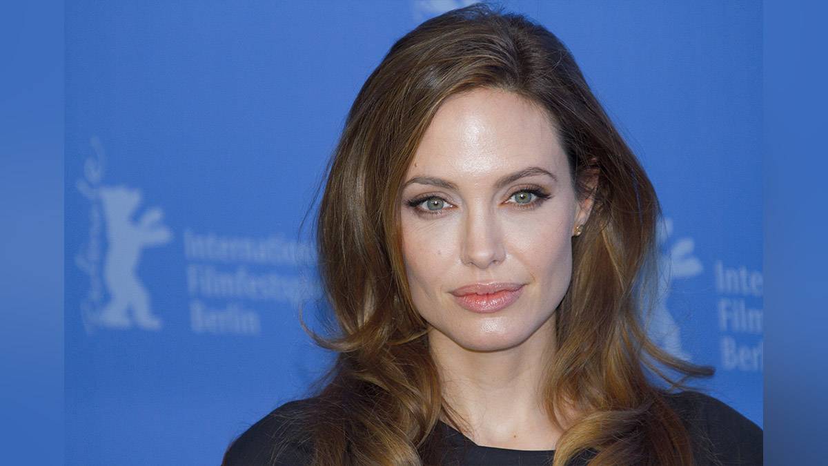 Анджелина Джоли препятствует новому роману Питта, желая уберечь его партнершу
