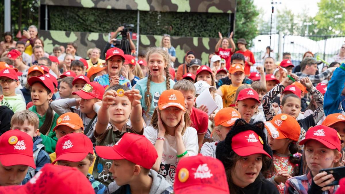 Около шести тысяч школьников Москвы посетили детский клуб Музея Победы за лето