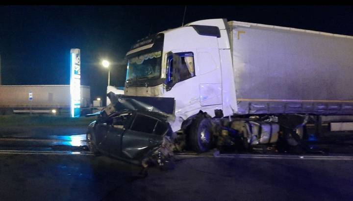 Трое детей и их родители погибли в ДТП в Тюменской области