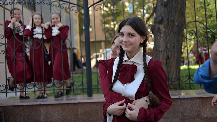 Открытие мемориальной доски композитору Владимиру Шаинскому / Фото: Александр Кочубей / Вечерняя Москва