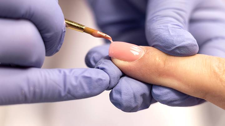 Маникюр и педикюр на весну 2026 года: самые модные тренды