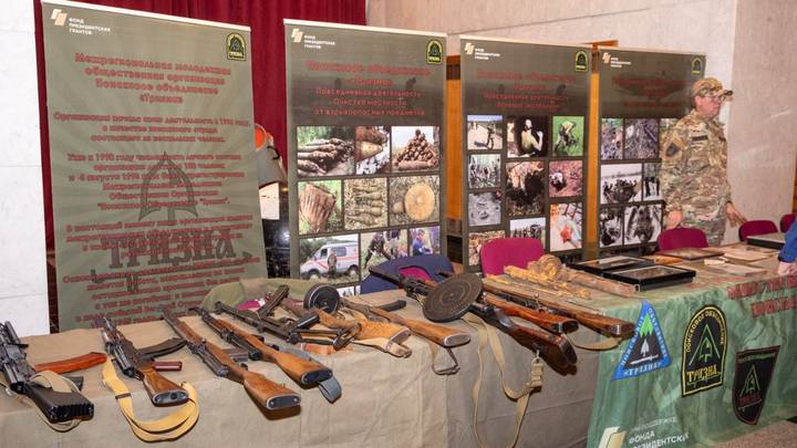 Более 150 реликвий представили на выставке в Музее Победы в честь Дня стрелка