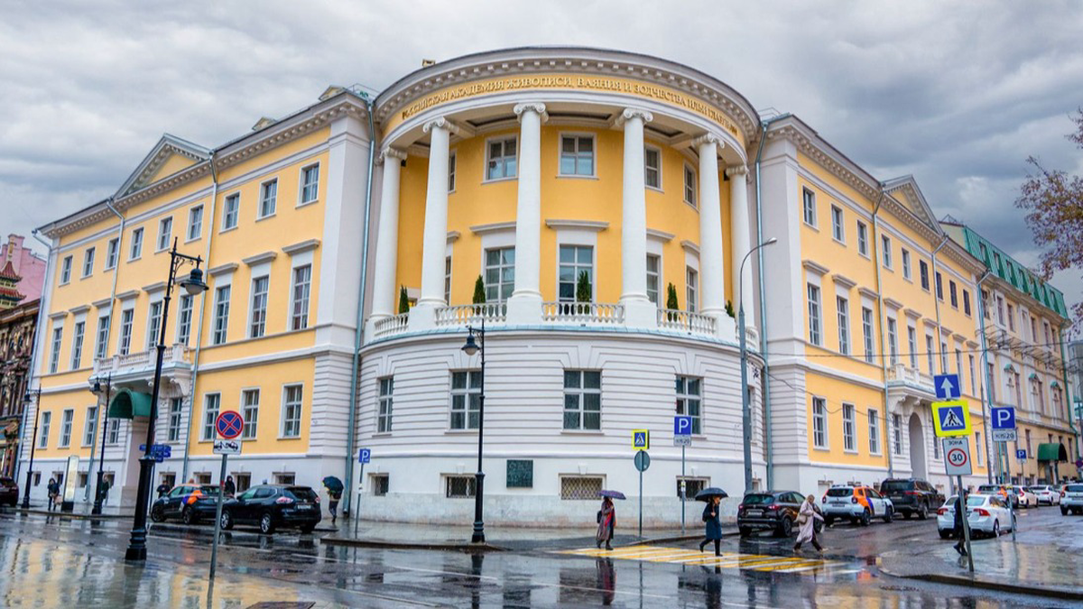 Собянин: Фасадам дома Юшкова вернули исторический облик