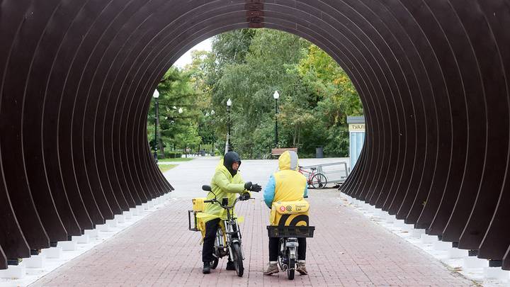 Хлестаков и тридцать пять тысяч курьеров
