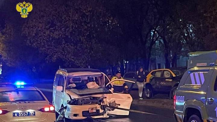 Два человека пострадали ДТП на Карамышевской набережной