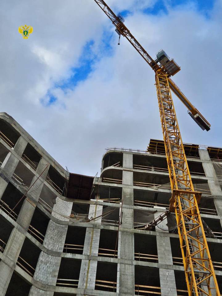 Рабочий пострадал на стройке на юге столицы