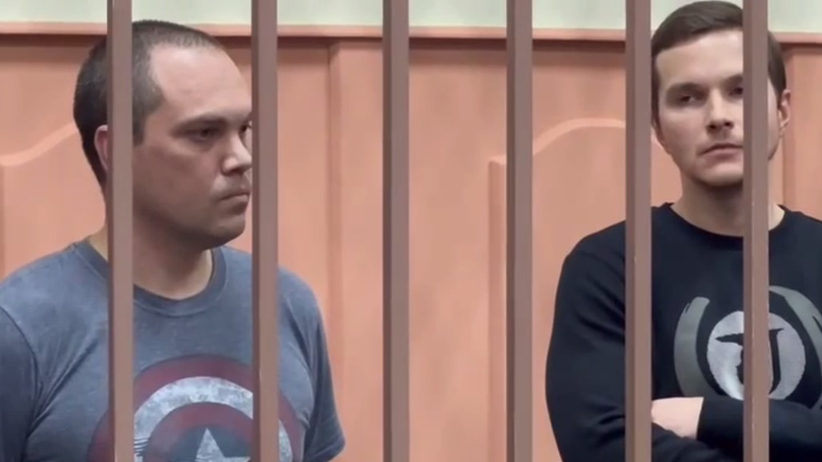 Суд продлил арест еще двум адвокатам Навального*