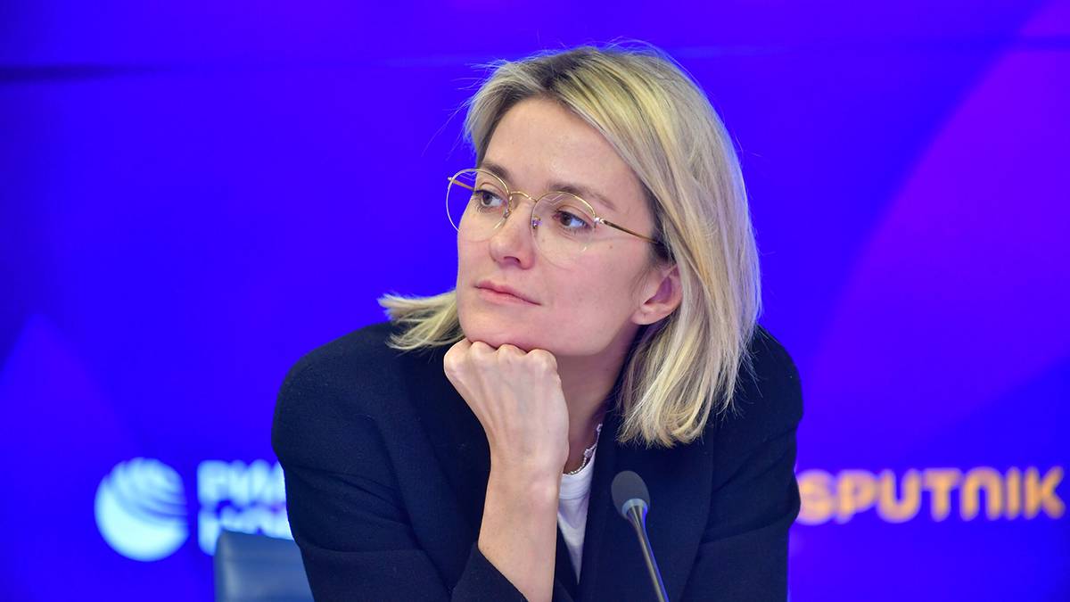 Надежда Михалкова вернулась к работе спустя месяц после третьих родов