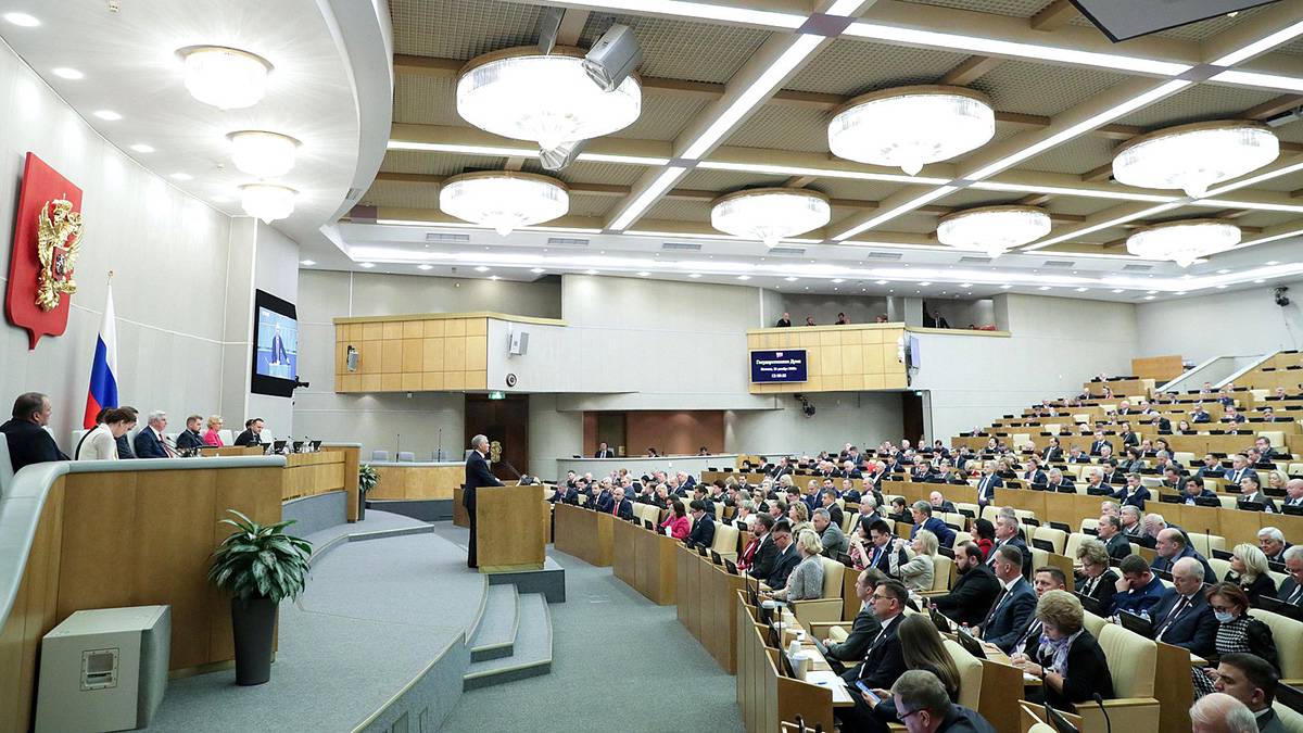 Ограничения на проведение публичных мероприятий введены в Госдуме с 25 марта 