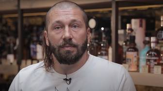 Бизнесмена Чичваркина* заочно обвинили в фейках об ударе по больнице в Киеве