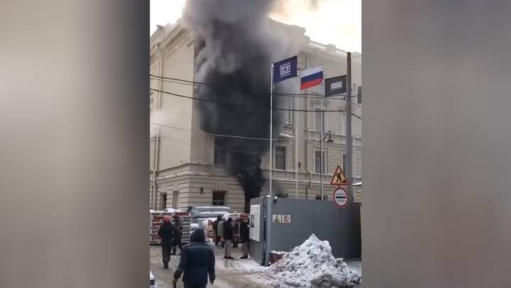 Пожар разгорелся в консерватории имени Римского-Корсакова в Санкт-Петербурге
