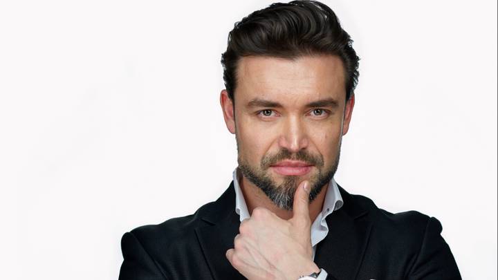 Певец Петр Захаров: Мне до сих пор страшно петь