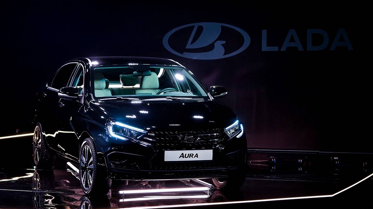 Путин дал оценку российскому автомобилю Lada Aura