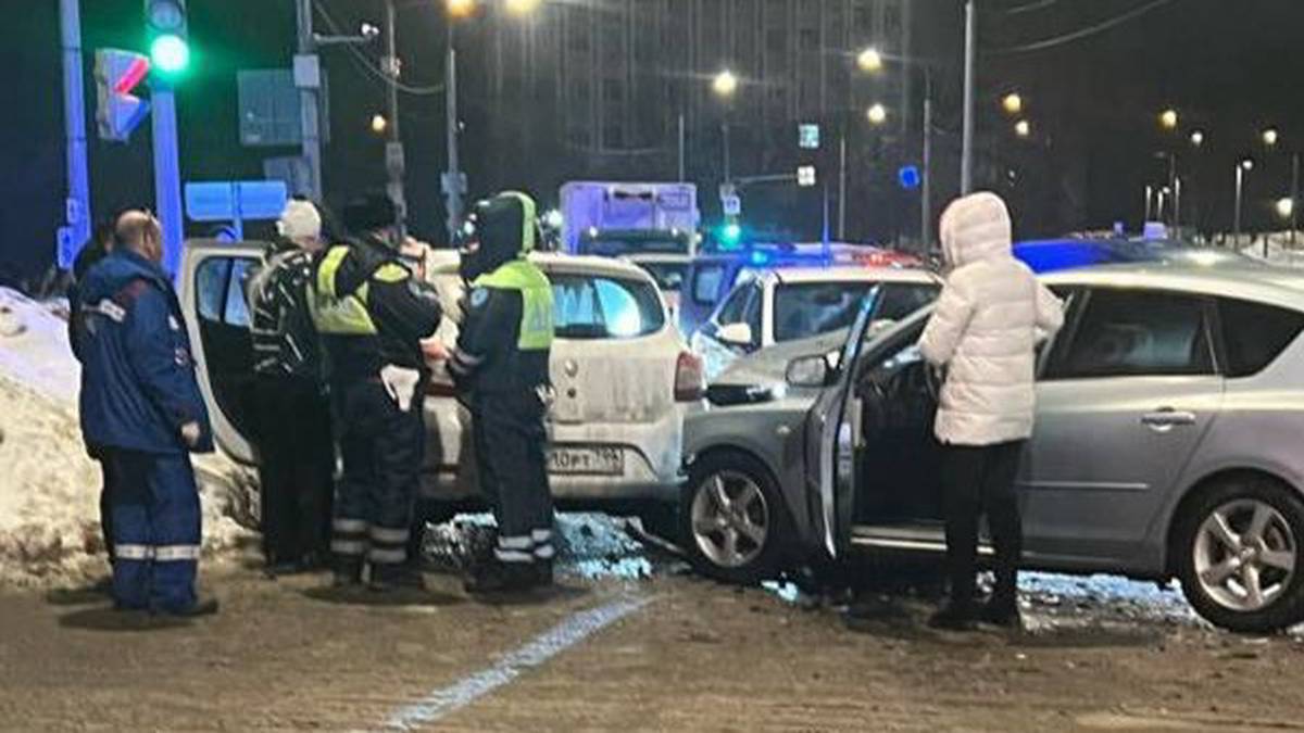Два человека пострадали в результате ДТП на Уральской улице