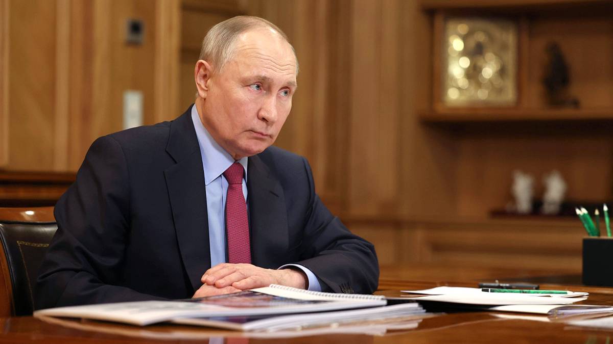 Путин проведет встречу с членами правительства на следующей неделе