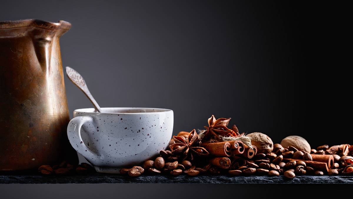 Эксперты выяснили, как правильно пить кофе в жару 