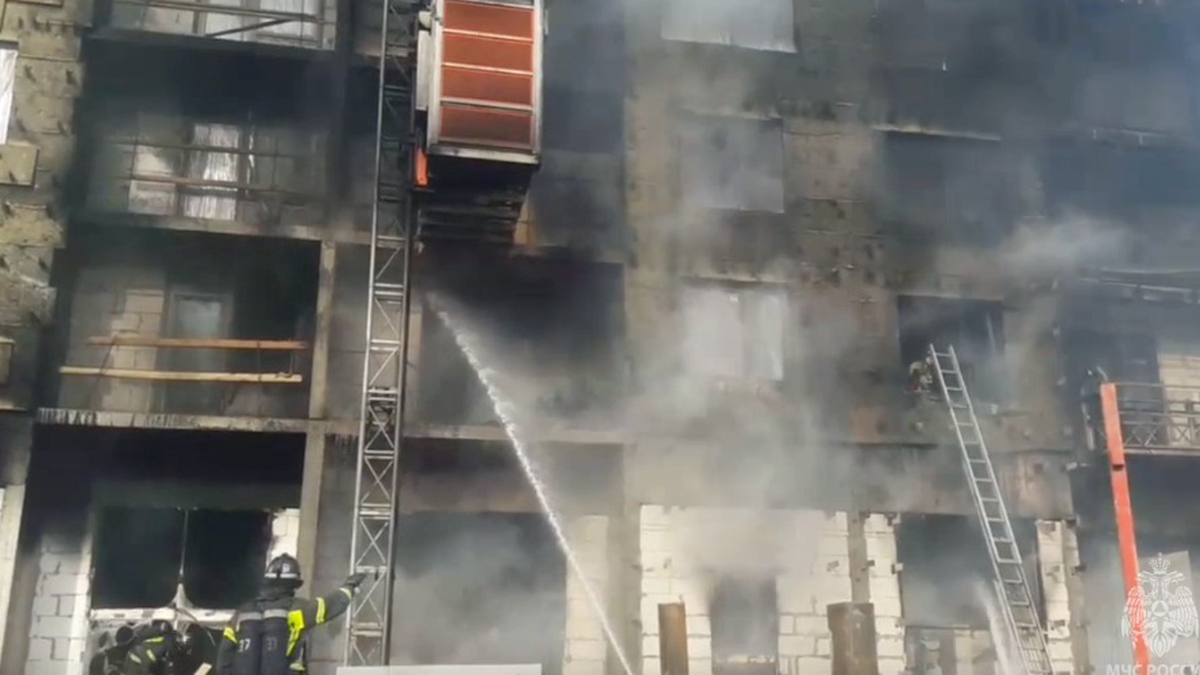 Пожар на стройплощадке на юге столицы ликвидирован