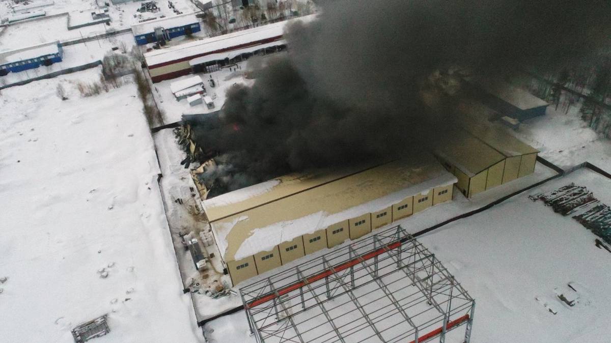 Ликвидировано открытое горение на складе в Раменском