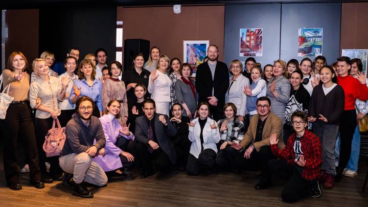 Картины, созданные словами: студенты колледжа представили свои художественные работы в музее С. А. Есенина