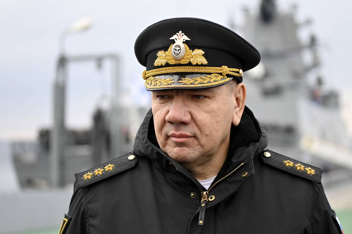 «Фонтанка»: Адмирала Моисеева назначили врио главкома ВМФ РФ
