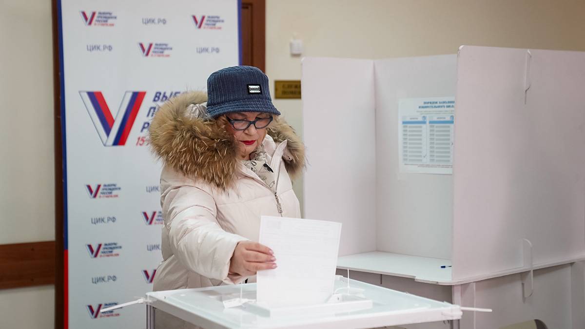 Последний день голосования на выборах президента в Москве начался штатно